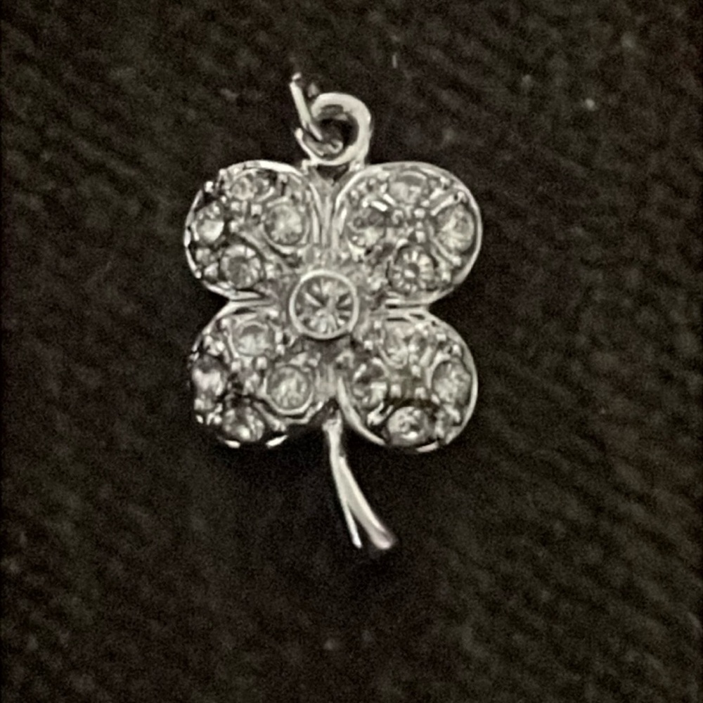 MONET 4 LEAF CLOVER Gemstone PENDANT real Vintage Designer Costume Jewelry